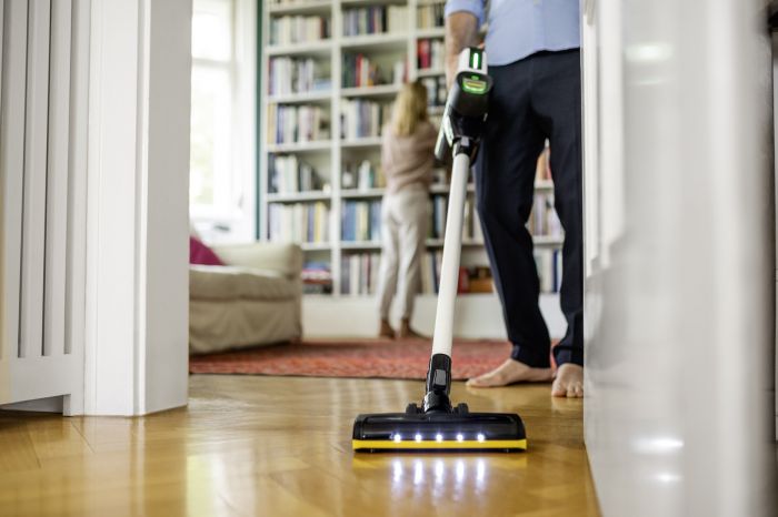 Акумуляторний пилосос Karcher VC 7 Cordless YourMax (1.198-710.0)