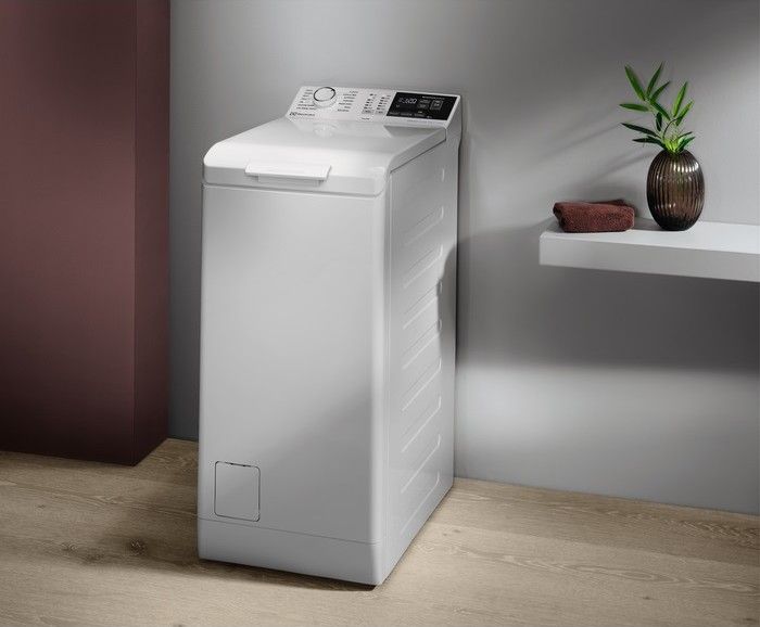 Пральна машина Electrolux EW6T4062U